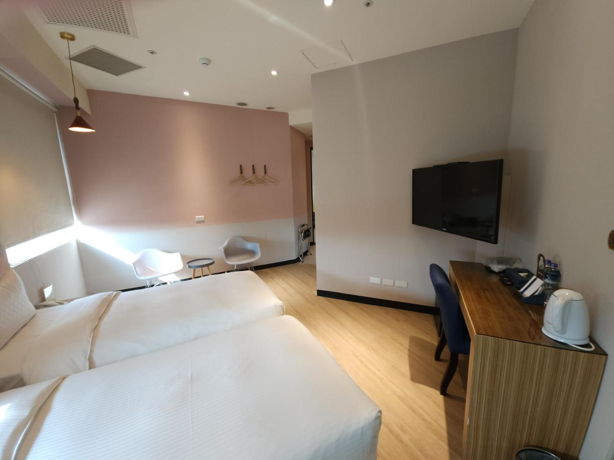 Merryday Hotel Banqiao Тайбэй Экстерьер фото