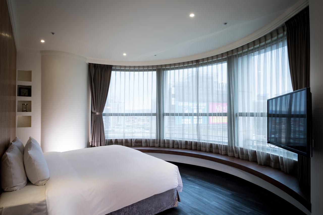 Merryday Hotel Banqiao Тайбэй Экстерьер фото